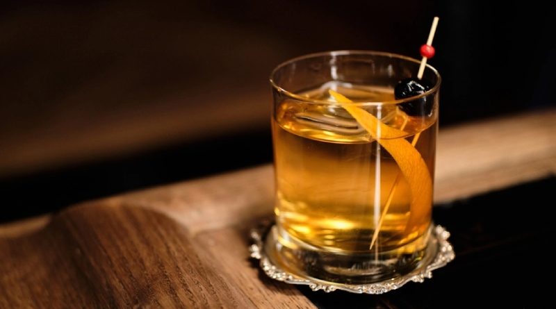 Cách pha Cocktail Old Fashioned ngon đúng điệu 1