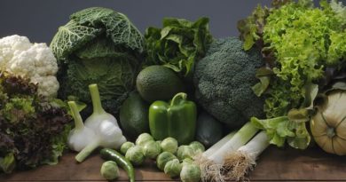 Tăng cường sức khỏe với rau xanh đậm 4