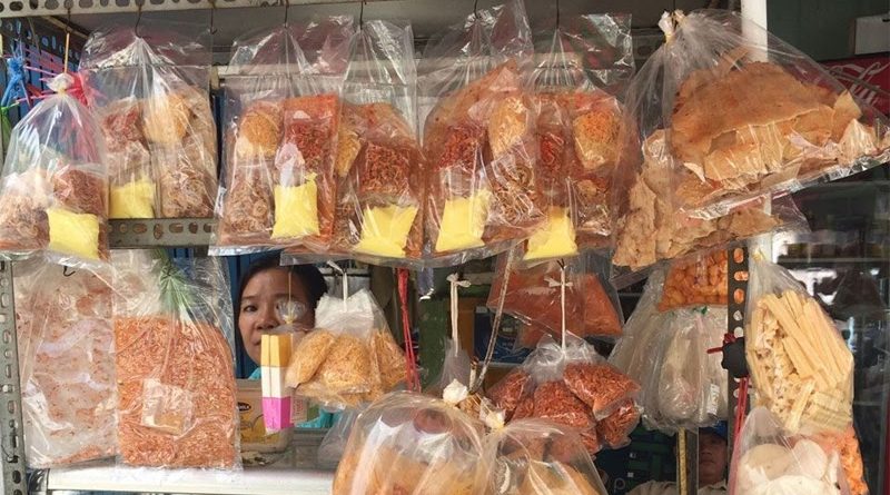 6 địa điểm bán bánh tráng quận 1 ngon nhất nhì Sài Gòn 3