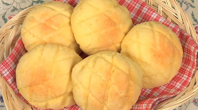 Cách làm bánh mì dưa lưới (melon bread) Nhật Bản thơm ngon với lớp vỏ vàng giòn 1