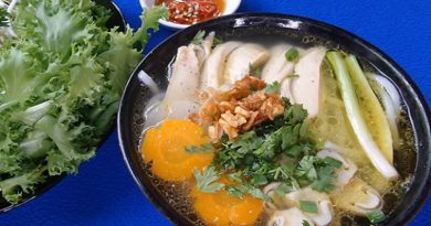 Cách nấu bánh canh gà ngon miệng, thịt ngọt, da giòn cả nhà thích mê 4