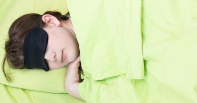 Có nên đeo bịt mắt khi ngủ không? Khi nào nên dùng miếng bịt mắt 3