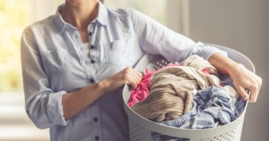 Dưới đây là 5 thói quen khi giặt quần áo khiến quần áo nhanh hỏng 5