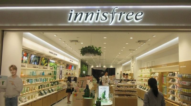 Review kem dưỡng trắng da thần thánh Innisfree Whitening Pore Cream 1