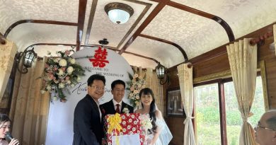 Độc đáo tiệc cưới tổ chức trên tàu cổ tuyến Đà Lạt – Trại Mát 69